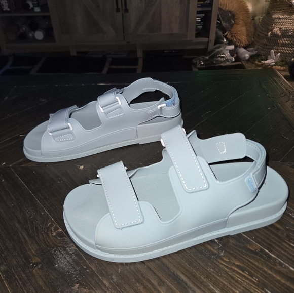 Lemon Blue Sandals with Adjustable Straps and Platform Sole - Picture 3 of 6